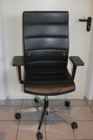 Chaise de bureau direction en cuir Interstuhl Brulster