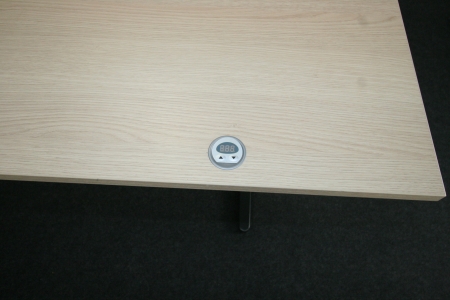 Elektrisch zit/sta bureau / vergadertafel Ahrend (2e hands)