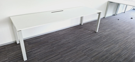 Bureau Pami 2400 x 900 gris-blanc