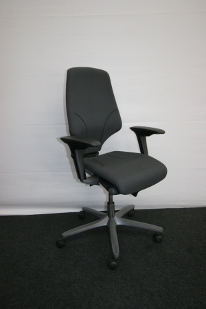 Chaise de bureau ergonomique Giroflex 64