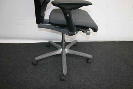 Chaise de bureau ergonomique Giroflex 64