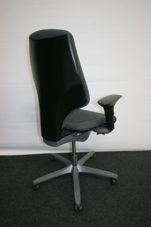 Chaise de bureau ergonomique Giroflex 64