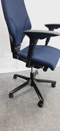 Ergonomische bureaustoel Giroflex 64