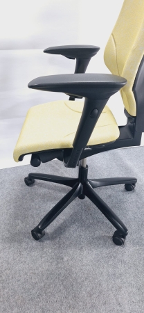 Ergonomische bureaustoel Giroflex 64