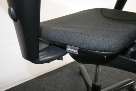 Chaise de bureau ergonomique Giroflex 64