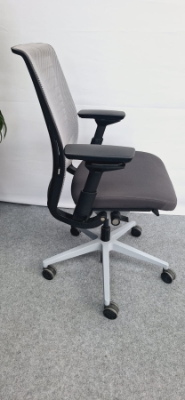 Ergonomische bureaustoel Steelcase Think (2e hands)