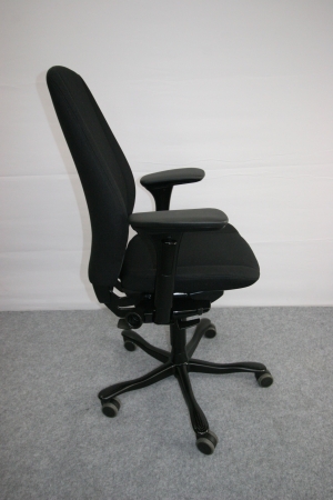 Chaise de bureau ergonomique Kinnarps 9000 reconditionnée