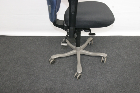 Siège de bureau ergonomique Kinnarps PLUS (6) 