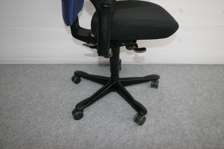 Ergonomische bureaustoel Kinnarps PLUS(6) full option (refurbished)